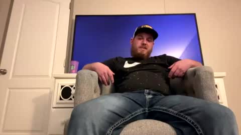 Snapshot of bigmike606420 chatting on 06/11/26, 12:32 Bigmike online show from 06/11/26, 12:32