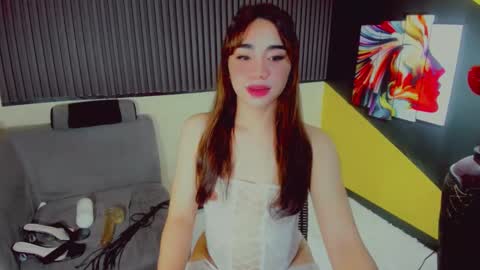 kiaaannaaaa online show from 12/28/24, 05:14