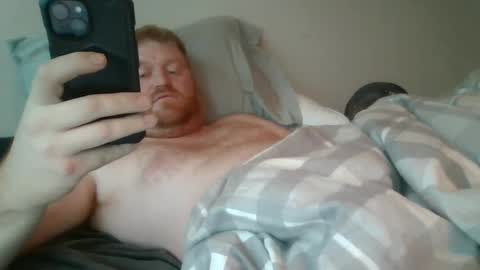 Snapshot of bigred92899 chatting on 10/04/25, 12:25 bigred92899 online show from 10/04/25, 12:25