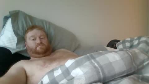 Snapshot of bigred92899 chatting on 11/01/25, 03:25 bigred92899 online show from 11/01/25, 03:25