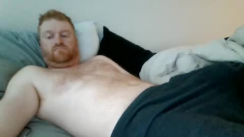 Snapshot of bigred92899 chatting on 05/25/26, 12:44 bigred92899 online show from 05/25/26, 12:44