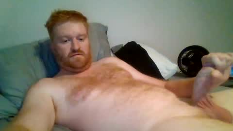 Snapshot of bigred92899 chatting on 07/17/26, 02:07 bigred92899 online show from 07/17/26, 02:07