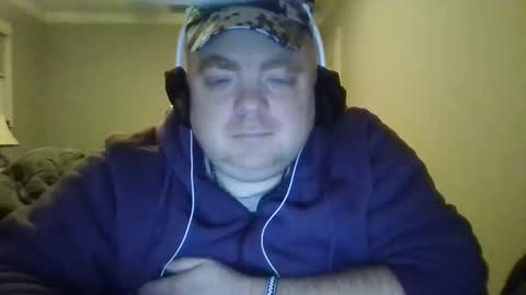 Snapshot of bigred_nyc chatting on 01/02/25, 03:05 Big Red online show from 01/02/25, 03:05
