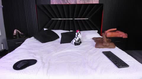 Zayra online show from 11/30/25, 08:18