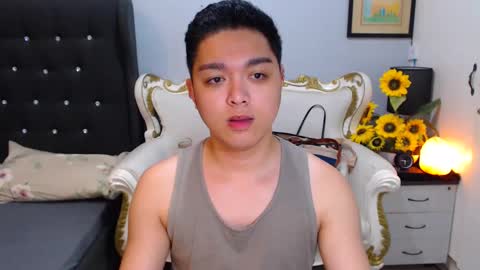 Snapshot of bigshowforyouxx chatting on 02/18/25, 06:59 Jay online show from 02/18/25, 06:59