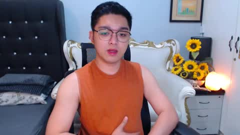 Snapshot of bigshowforyouxx chatting on 02/25/25, 08:14 Jay online show from 02/25/25, 08:14