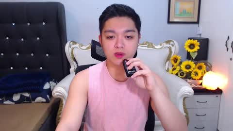 Snapshot of bigshowforyouxx chatting on 03/04/25, 08:13 Jay online show from 03/04/25, 08:13