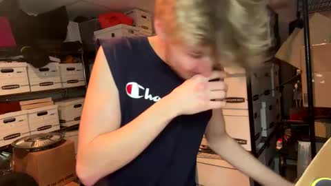 bigskinnyboyshh online show from 02/06/25, 06:51