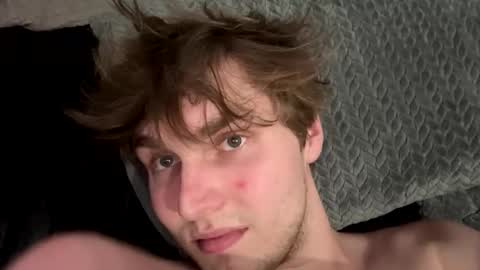 bigskinnyboyshh online show from 04/17/26, 02:25