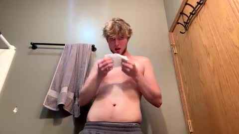 bigskinnyboyshh online show from 05/13/26, 10:49