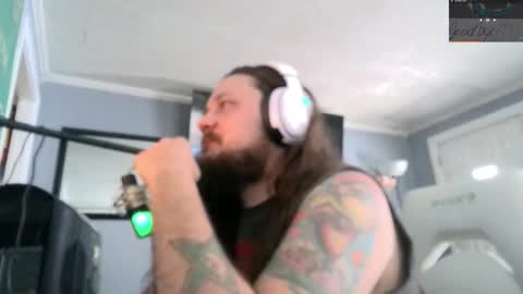 Snapshot of bigskittles4you chatting on 02/23/26, 06:27 Skittles online show from 02/23/26, 06:27