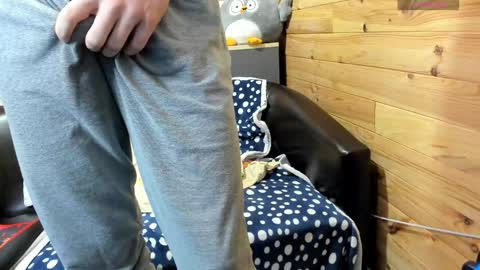 Snapshot of bigsshark chatting on 02/04/25, 07:29 bigsshark online show from 02/04/25, 07:29