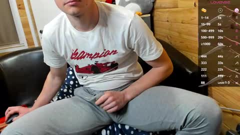 Snapshot of bigsshark chatting on 02/13/25, 06:27 bigsshark online show from 02/13/25, 06:27