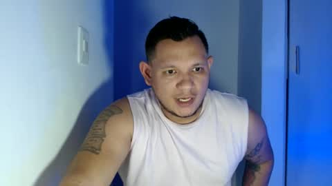 Snapshot of bigthick_blackcock chatting on 06/17/26, 06:38 MANUEL online show from 06/17/26, 06:38