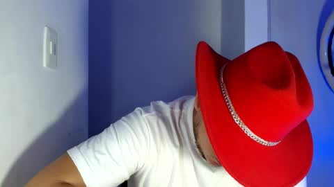 Snapshot of bigthick_blackcock chatting on 06/19/26, 02:54 MANUEL online show from 06/19/26, 02:54
