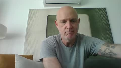 Snapshot of bigthickguyforyou chatting on 11/08/25, 01:00 Casey online show from 11/08/25, 01:00