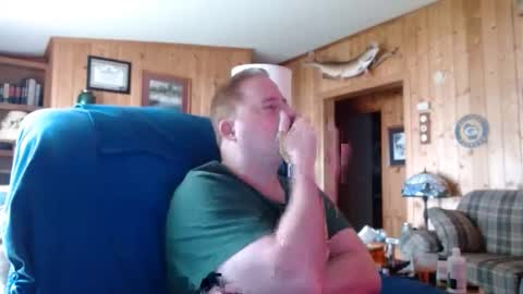 Snapshot of bigthicksatisfying2 chatting on 10/19/25, 08:31 bigthicksatisfying2 online show from 10/19/25, 08:31