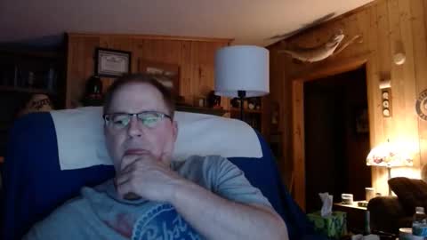 Snapshot of bigthicksatisfying2 chatting on 12/19/25, 07:15 bigthicksatisfying2 online show from 12/19/25, 07:15