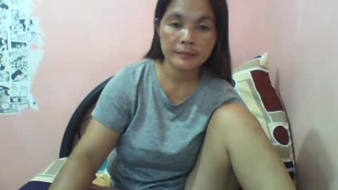 Snapshot of bigtits_24 chatting on 06/19/26, 05:01 bigtits_24 online show from 06/19/26, 05:01