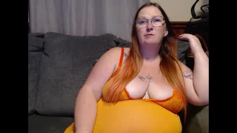 Snapshot of bigtitsgirl9991 chatting on 09/10/25, 04:56 Kim online show from 09/10/25, 04:56