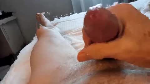 Snapshot of bigukphallus chatting on 05/30/26, 04:37 bigukphallus online show from 05/30/26, 04:37