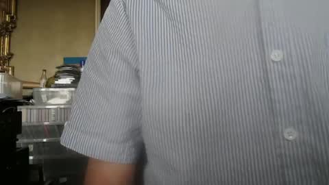 Snapshot of bigukphallus chatting on 06/15/26, 03:25 bigukphallus online show from 06/15/26, 03:25