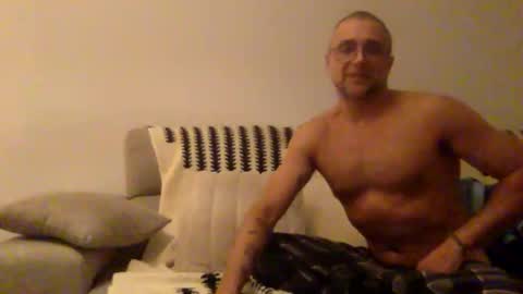 Snapshot of bigvega79 chatting on 11/12/25, 11:36 bigvega79 online show from 11/12/25, 11:36