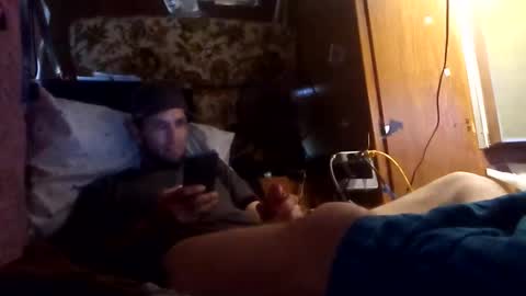 Snapshot of bigwalkdog420 chatting on 02/07/25, 05:18 bigwalkdog420 online show from 02/07/25, 05:18