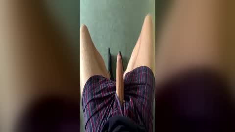 bigwhitecock_1989 online show from 06/12/26, 11:09
