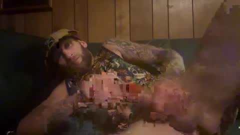 Snapshot of bigwytecock1979 chatting on 09/27/25, 02:27 bigwytecock1979 online show from 09/27/25, 02:27