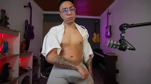 bigxboy96 online show from 11/04/25, 02:21