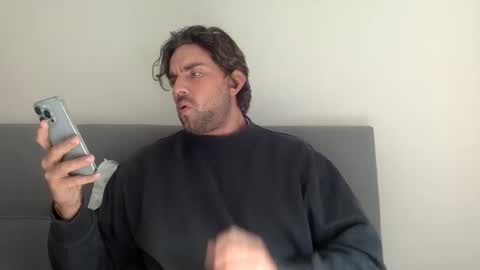 Snapshot of bikdig1 chatting on 11/04/25, 12:48 bikdig1 online show from 11/04/25, 12:48