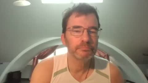 Snapshot of bikertom1988 chatting on 01/05/25, 01:04 bikertom1988 online show from 01/05/25, 01:04