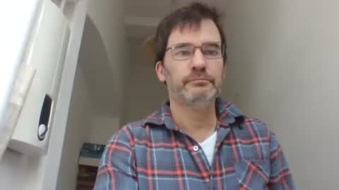 Snapshot of bikertom1988 chatting on 02/01/25, 03:18 bikertom1988 online show from 02/01/25, 03:18