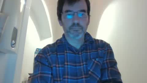 Snapshot of bikertom1988 chatting on 02/08/25, 11:45 bikertom1988 online show from 02/08/25, 11:45