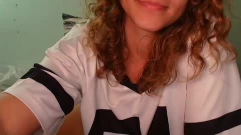Snapshot of biki_sensual chatting on 07/13/26, 02:03 hi soy natural girl biki online show from 07/13/26, 02:03