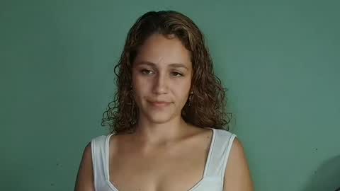 Snapshot of biki_sensual chatting on 08/03/26, 01:48 hi soy natural girl biki online show from 08/03/26, 01:48