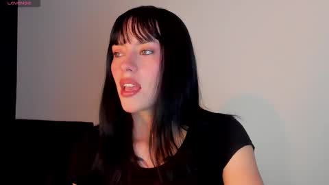 bilie__eilish online show from 02/26/26, 11:42