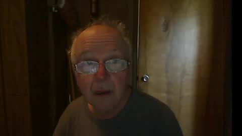 Snapshot of bill_25061 chatting on 05/17/26, 02:02 bill_25061 online show from 05/17/26, 02:02