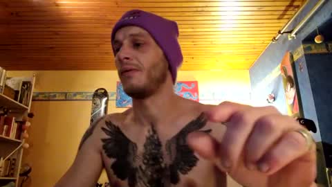 Snapshot of billy_fingercut chatting on 01/31/25, 04:27 Billy FingerCut online show from 01/31/25, 04:27