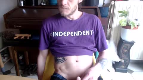 Snapshot of billy_fingercut chatting on 03/12/25, 07:02 Billy FingerCut online show from 03/12/25, 07:02