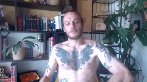 Snapshot of billy_fingercut chatting on 09/09/25, 07:08 Billy FingerCut online show from 09/09/25, 07:08