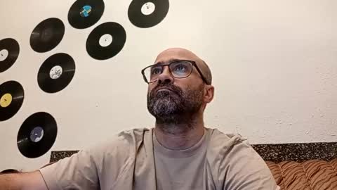 Bill online show from 10/04/25, 06:17