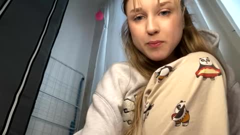 Snapshot of bimboiiii chatting on 03/26/26, 05:51 bimboiiii online show from 03/26/26, 05:51
