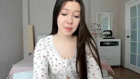 bina_mima online show from 04/18/26, 09:35