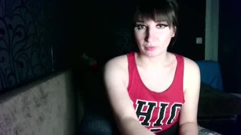 Snapshot of birdie_kiss chatting on 02/02/26, 07:01 birdie_kiss online show from 02/02/26, 07:01