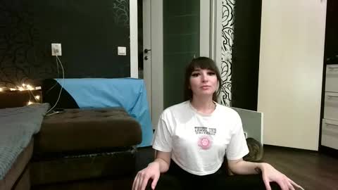 Snapshot of birdie_kiss chatting on 02/09/26, 07:07 birdie_kiss online show from 02/09/26, 07:07