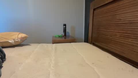 Snapshot of bisexualchubbyboy chatting on 01/11/25, 07:28 james online show from 01/11/25, 07:28