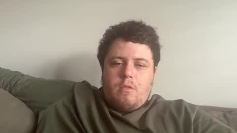 Snapshot of bisexualchubbyboy chatting on 01/31/25, 05:09 james online show from 01/31/25, 05:09