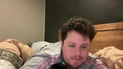 Snapshot of bisexualchubbyboy chatting on 11/18/25, 10:20 james online show from 11/18/25, 10:20